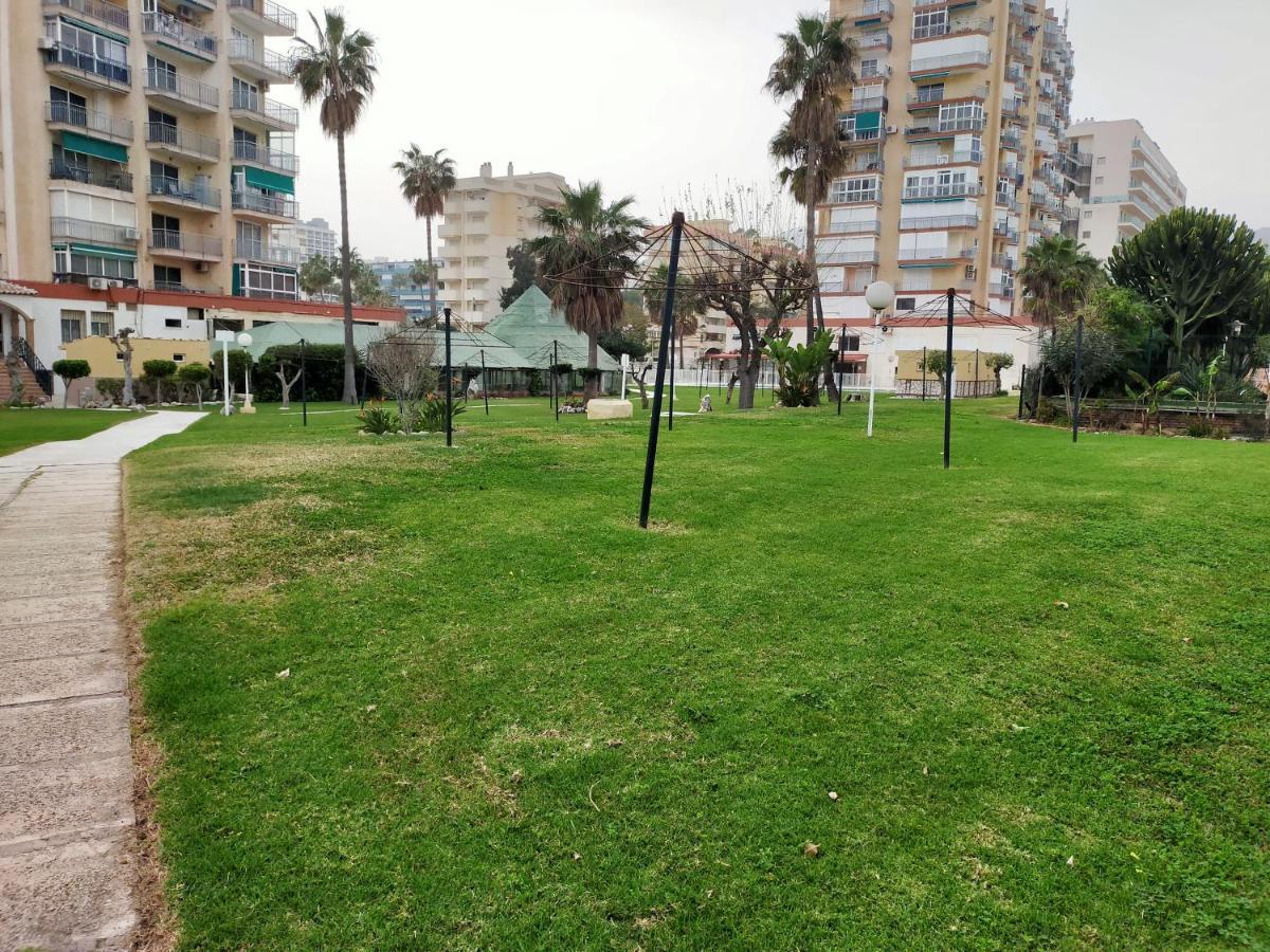Benalmadena ,Apartamento-Estudio Primera Linea De Playa Екстер'єр фото